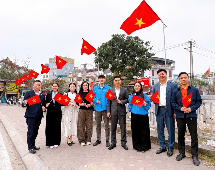 Đoàn thanh niên phường Thanh Liệt: Khánh thành công trình thanh niên “Nhịp cầu gắn kết non sông”- Ảnh 2.