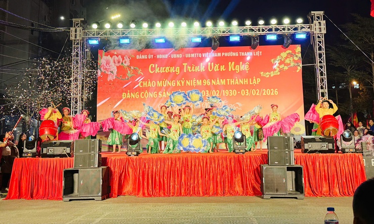 Thanh Liệt: Ấn tượng đêm văn nghệ thứ 2 chào mừng 96 năm Ngày thành lập Đảng Cộng sản Việt Nam- Ảnh 9.