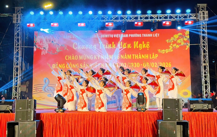 Thanh Liệt: Ấn tượng đêm văn nghệ thứ 2 chào mừng 96 năm Ngày thành lập Đảng Cộng sản Việt Nam- Ảnh 11.