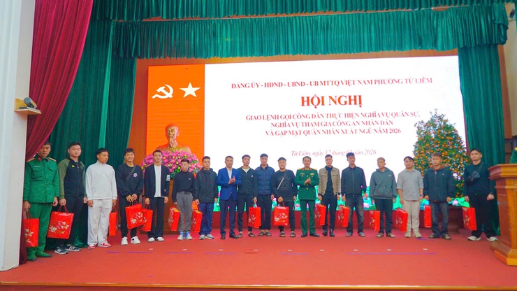Phường Từ Liêm tổ chức Hội nghị gặp mặt, động viên công dân nhập ngũ năm 2026
	
- Ảnh 4.