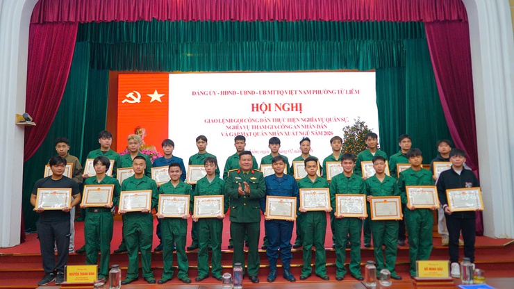 Phường Từ Liêm tổ chức Hội nghị gặp mặt, động viên công dân nhập ngũ năm 2026
	
- Ảnh 7.