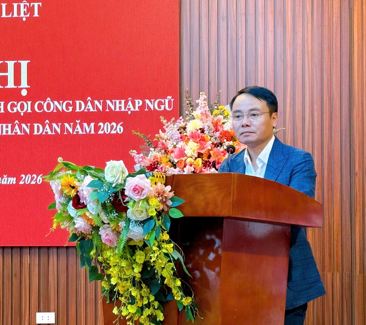 Phường Thanh Liệt gặp mặt, tặng quà 33 thanh niên lên đường nhập ngũ năm 2026- Ảnh 1.
