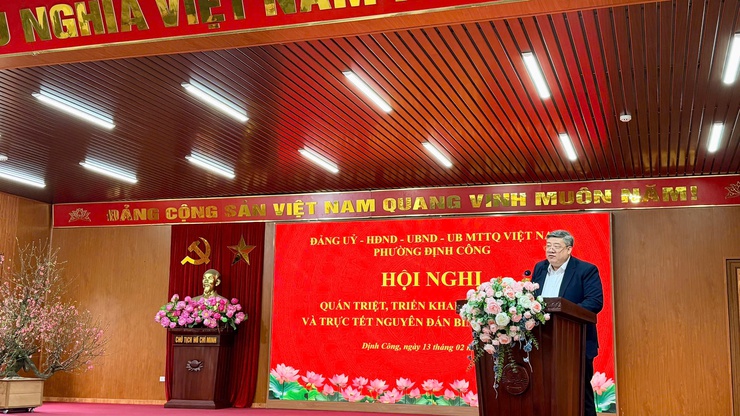 UBND phường Định Công công bố quyết định cán bộ và triển khai nhiệm vụ trực Tết Bính Ngọ 2026- Ảnh 2.