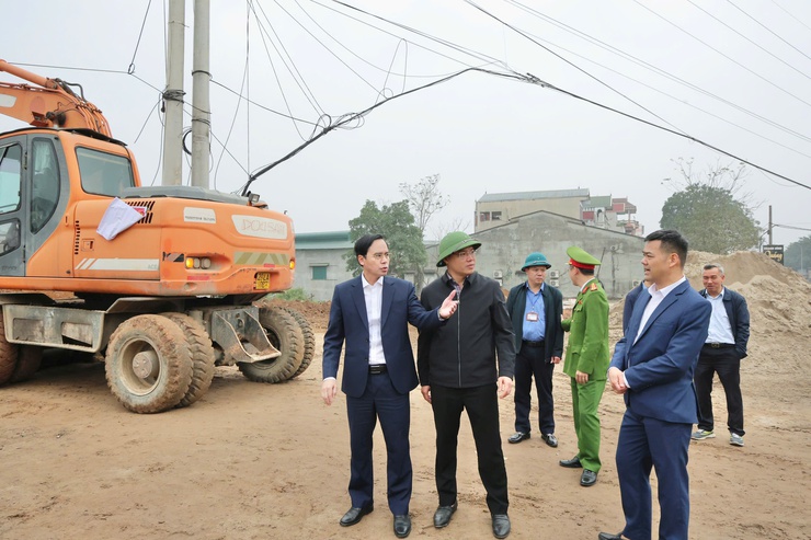 Phú Nghĩa bảo vệ thi công phục vụ Dự án cải tạo, nâng cấp Quốc lộ 6 nâng cấp, mở rộng Quốc lộ 6 đoạn Ba La - Xuân Mai qua thôn Đồi 3 - Ảnh 5. Phú Nghĩa bảo vệ thi công phục vụ Dự án cải tạo, nâng cấp Quốc lộ 6 nâng cấp, mở rộng Quốc lộ 6 đoạn Ba La - Xuân Mai qua thôn Đồi 3 - Ảnh 5.