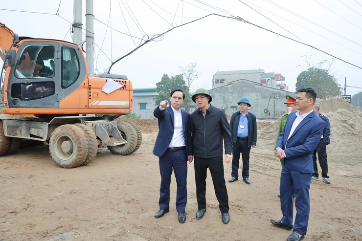 Phú Nghĩa bảo vệ thi công phục vụ Dự án cải tạo, nâng cấp Quốc lộ 6 nâng cấp, mở rộng Quốc lộ 6 đoạn Ba La - Xuân Mai qua thôn Đồi 3 - Ảnh 2. Phú Nghĩa bảo vệ thi công phục vụ Dự án cải tạo, nâng cấp Quốc lộ 6 nâng cấp, mở rộng Quốc lộ 6 đoạn Ba La - Xuân Mai qua thôn Đồi 3 - Ảnh 2.