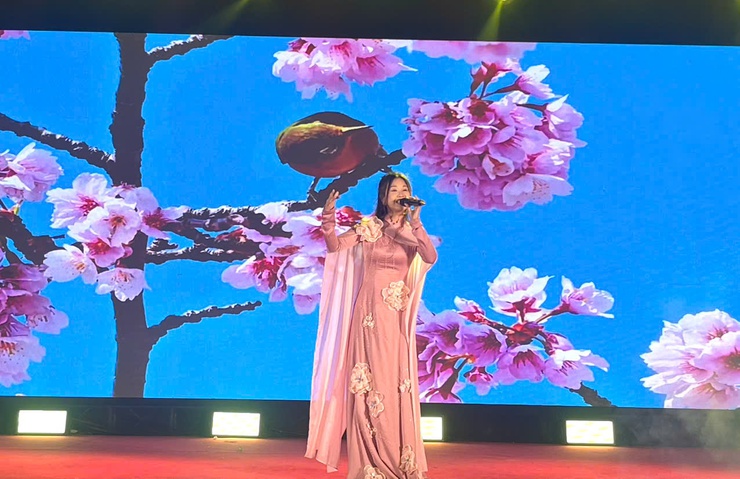 Đoàn Thanh niên xã Phúc Lộc tổ chức chương trình nghệ thuật "Sắc xuân tuổi trẻ"- Ảnh 7.