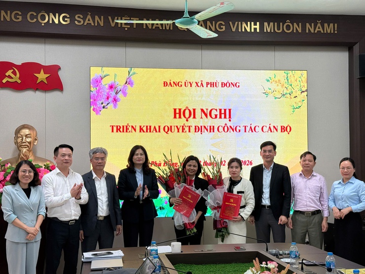 Đảng ủy xã Phù Đổng tổ chức Hội nghị triển khai quyết định công tác cán bộ nhiệm kỳ 2025–2030- Ảnh 3.