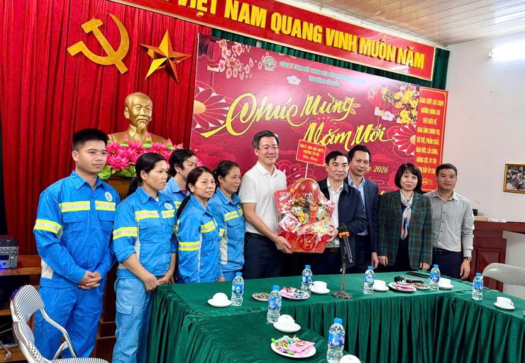 Lãnh đạo phường Tây Mỗ thăm, động viên các đơn vị ứng trực Tết Bính Ngọ 2026- Ảnh 9.