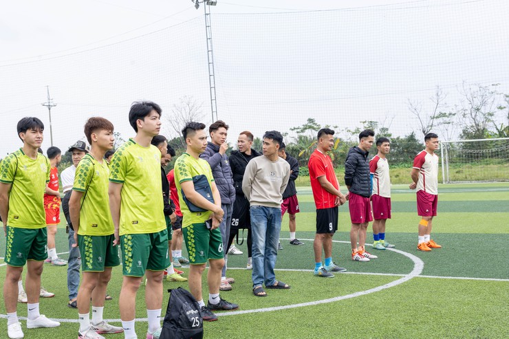 KHAI MẠC SÔI NỔI GIẢI BÓNG ĐÁ MỪNG ĐẢNG – MỪNG XUÂN BÍNH NGỌ 2026 XÃ VÂN ĐÌNH LẦN THỨ I- Ảnh 2.