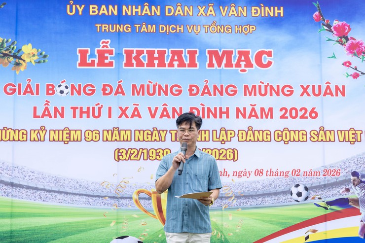 KHAI MẠC SÔI NỔI GIẢI BÓNG ĐÁ MỪNG ĐẢNG – MỪNG XUÂN BÍNH NGỌ 2026 XÃ VÂN ĐÌNH LẦN THỨ I- Ảnh 1.