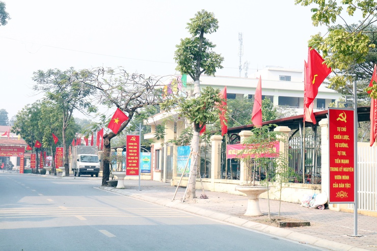 Rộn ràng ngày Tết ở các thôn trên địa bàn xã Quảng Bị- Ảnh 2.