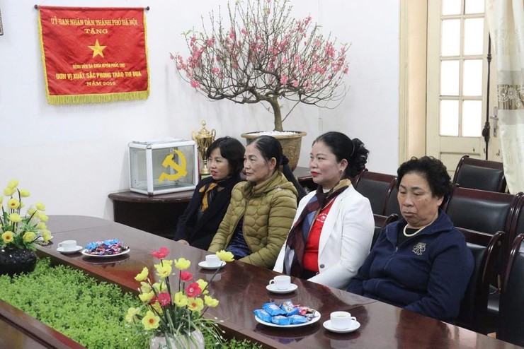 Hơn 200 suất quà "Tết yêu thương" đến với người bệnh tại Bệnh viện Đa khoa Phúc Thọ- Ảnh 11.