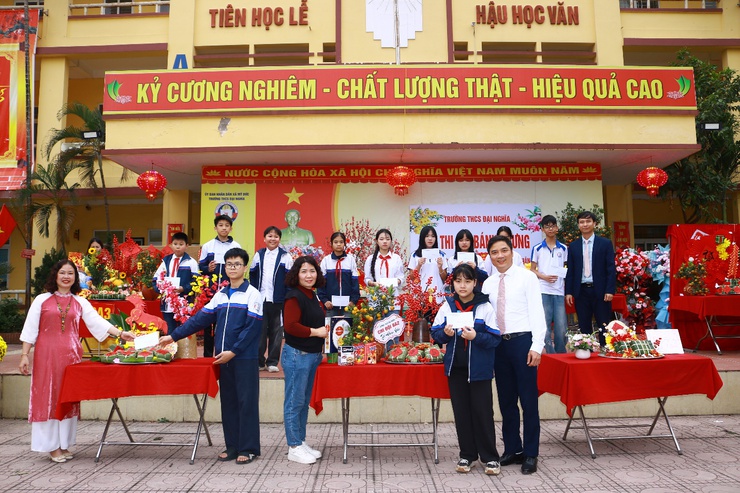 Trường THCS Đại Nghĩa: Rộn ràng và ấm áp ngày hội gói bánh chưng chào xuân mới Bính Ngọ 2026- Ảnh 8.