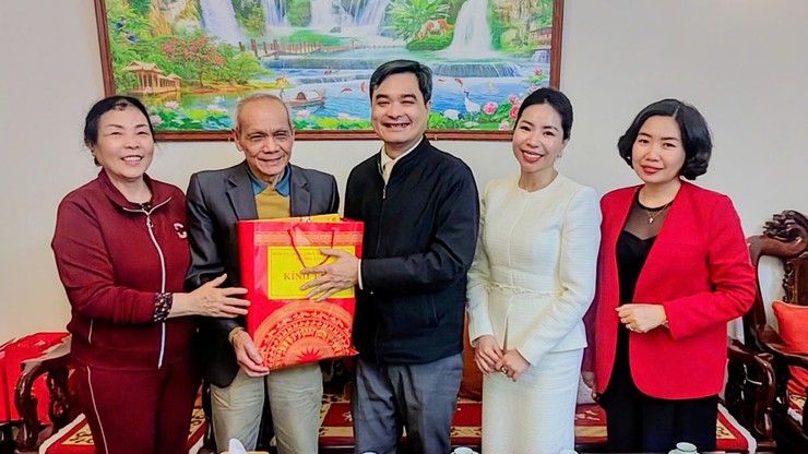 Lãnh đạo phường Tây Hồ thăm, tặng quà các cơ sở tôn giáo và người có công dịp Tết Nguyên đán Bính Ngọ 2026.- Ảnh 29.