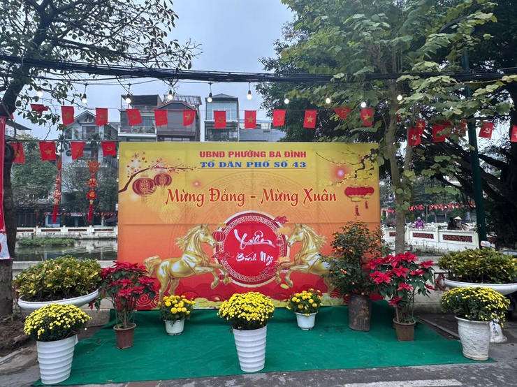 RỘN RÀNG SẮC XUÂN – ĐIỂM CHECK-IN TẾT LAN TỎA KHÔNG KHÍ MỪNG ĐẢNG, MỪNG XUÂN BÍNH NGỌ 2026 TẠI PHƯỜNG BA ĐÌNH- Ảnh 12.