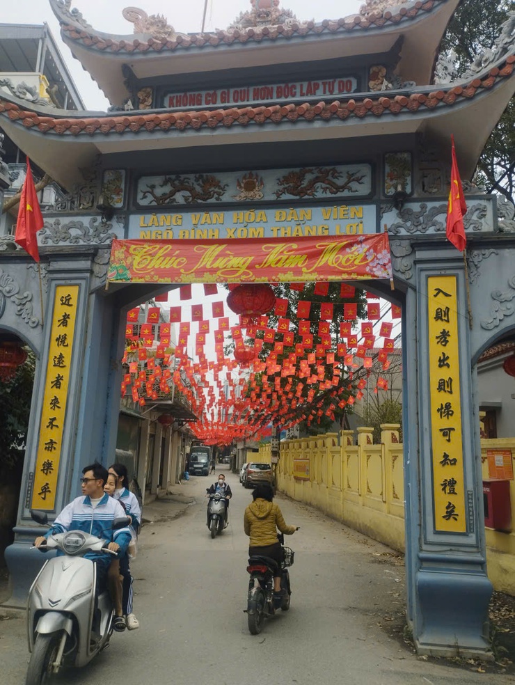 Xã Bình Minh tăng cường kiểm tra công tác trang trí tuyên truyền, vệ sinh môi trường mừng Xuân Bính Ngọ 2026- Ảnh 5.