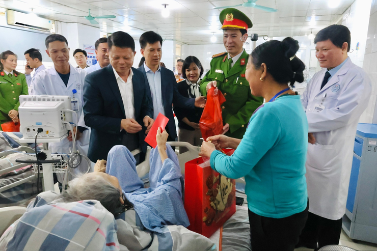 Lãnh đạo xã Yên Lãng thăm, chúc Tết các đơn vị nhân dịp chuẩn bị đón Xuân Bính Ngọ 2026- Ảnh 2.