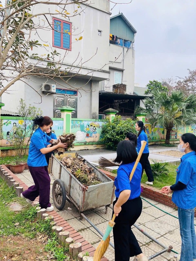 Đoàn Thanh niên xã Quảng Bị làn tỏa yêu thương qua những phần quà Tết nghĩa tình

- Ảnh 6.