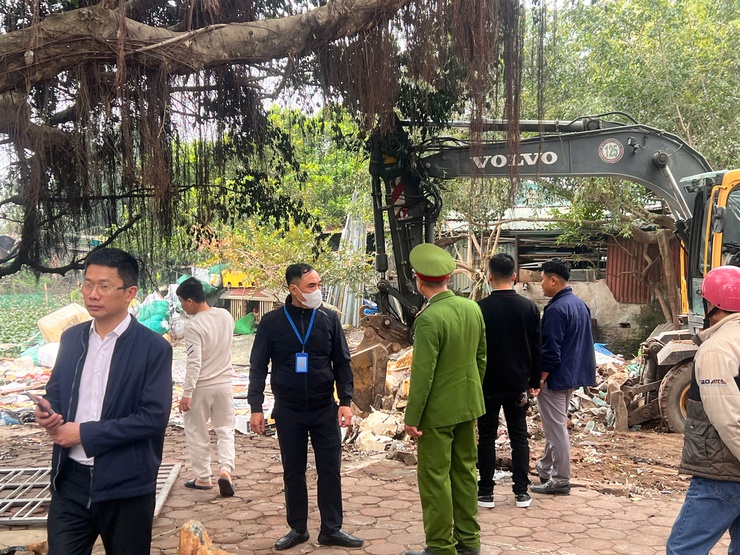 PHƯỜNG LĨNH NAM RA QUÂN CAO ĐIỂM CHỈNH TRANG ĐÔ THỊ, GIẢI QUYẾT ĐIỂM NGHẼN PHỤC VỤ NHÂN DÂN ĐÓN TẾT NGUYÊN ĐÁN BÍNH NGỌ 2026- Ảnh 23.