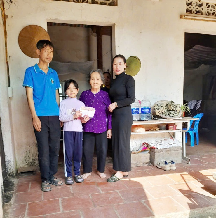 Chi hội Người mù liên xã Chương Mỹ;  tặng quà Tết cho người khiếm thị tại xã Quảng Bị; Anh Nguyễn Văn Đoàn cùng nhóm phóng sinh thiện nguyện tặng quà Tết cho hộ có hoàn cảnh khó khăn- Ảnh 8.