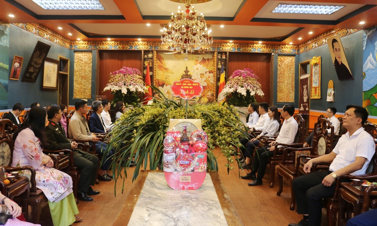 Xã Quốc Oai dâng hương tại các cơ sở tôn giáo, tín ngưỡng nhân dịp Tết Nguyên đán Bính Ngọ 2026- Ảnh 6.