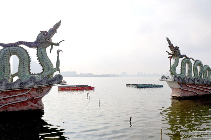 Lãnh đạo Bộ Tư lệnh Thủ đô kiểm tra, động viên lực lượng làm nhiệm vụ tại trận địa pháo hoa số 5, phường Tây Hồ- Ảnh 11.