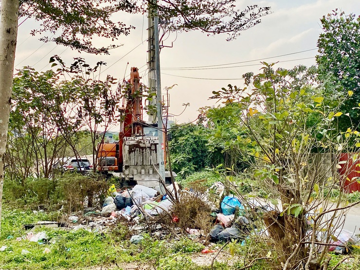 XÃ QUỐC OAI RA QUÂN TỔNG VỆ SINH MÔI TRƯỜNG, HUY ĐỘNG TỐI ĐA PHƯƠNG TIỆN, MÁY MÓC ĐÓN TẾT NGUYÊN ĐÁN- Ảnh 2.