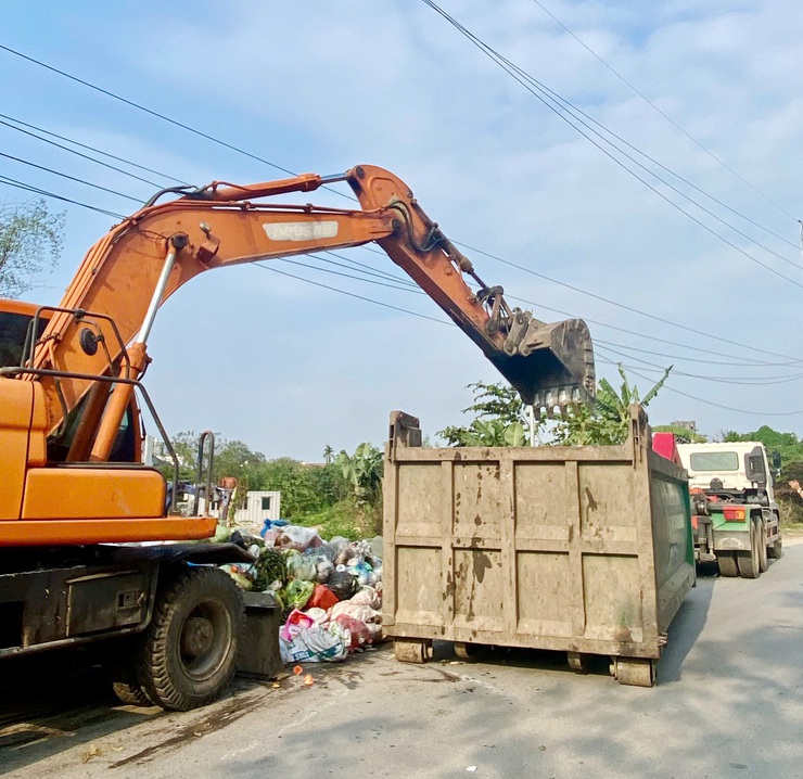 XÃ QUỐC OAI RA QUÂN TỔNG VỆ SINH MÔI TRƯỜNG, HUY ĐỘNG TỐI ĐA PHƯƠNG TIỆN, MÁY MÓC ĐÓN TẾT NGUYÊN ĐÁN- Ảnh 8.