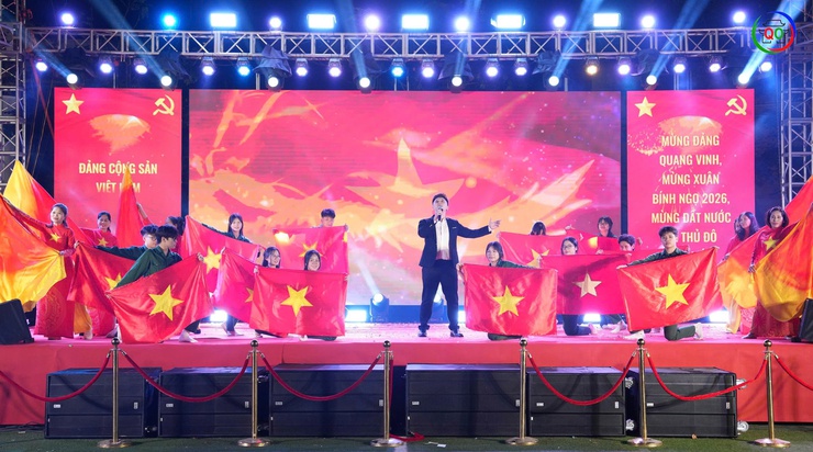 Rộn ràng Đêm giao thừa Xuân Bính Ngọ 2026: Sắc xuân thăng hoa – Pháo hoa rực sáng bầu trời Quốc Oai- Ảnh 28.