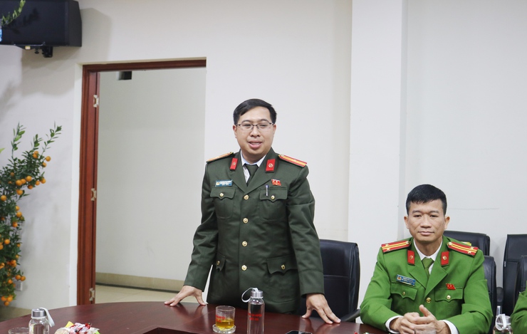 ĐỒNG CHÍ NGUYỄN TRUNG THÀNH- CHỦ TỊCH UBND XÃ QUỐC OAI THĂM, ĐỘNG VIÊN LỰC LƯỢNG LÀM NHIỆM VỤ TRỰC 29 TẾT BÍNH NGỌ 2026- Ảnh 4.