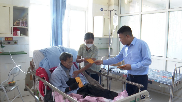 Đồng Chí Bí Thư Đảng ủy xã Phú Xuyên thăm, chúc tết các đơn vị làm nhiệm vụ trực tết 2026- Ảnh 10.