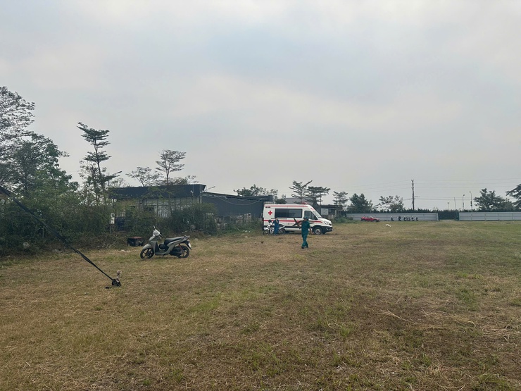 Lãnh đạo xã kiểm tra công tác chuẩn bị cho đêm Giao thừa - Ảnh 6.