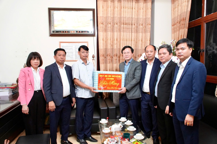 LÃNH ĐẠO XÃ TÂY PHƯƠNG THĂM, CHÚC TẾT CÁC LỰC LƯỢNG LÀM NHIỆM VỤ NHÂN DỊP XUÂN BÍNH NGỌ 2026.- Ảnh 6.