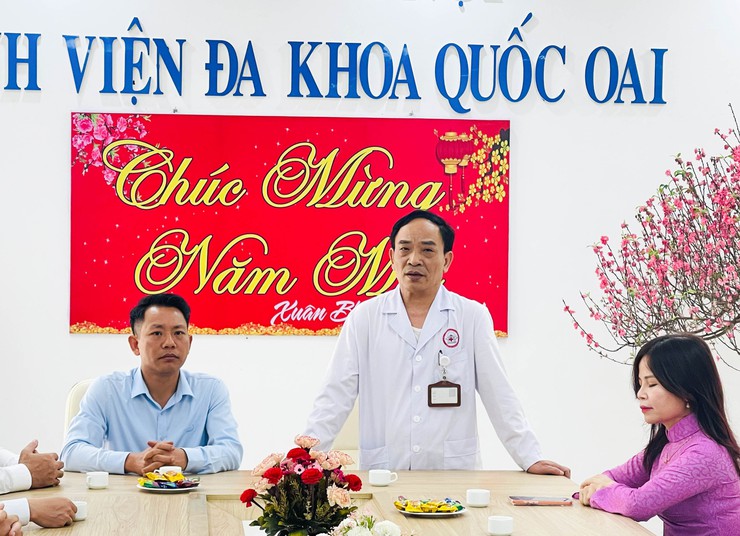 PHÓ BÍ THƯ THƯỜNG TRỰC ĐẢNG ỦY PHÙNG VĂN TÀI THĂM, CHÚC TẾT CÁC ĐƠN VỊ TRỰC TẾT NHÂN DỊP XUÂN BÍNH NGỌ 2026- Ảnh 9.