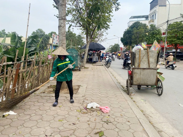 XÃ QUỐC OAI RA QUÂN TỔNG VỆ SINH MÔI TRƯỜNG, HUY ĐỘNG TỐI ĐA PHƯƠNG TIỆN, MÁY MÓC ĐÓN TẾT NGUYÊN ĐÁN- Ảnh 9.