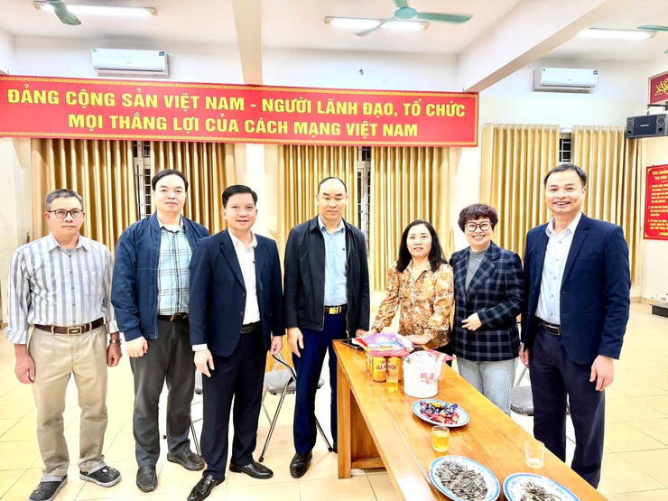 Phường Phú Lương tăng cường kiểm tra, động viên các lực lượng trực tết Nguyên đán Bính Ngọ 2026- Ảnh 3.