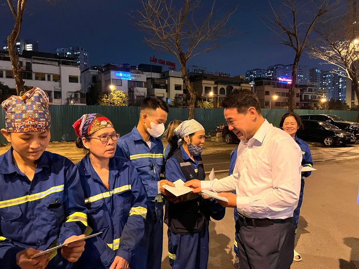 Phường Xuân Đỉnh: Thăm hỏi, động viên người lao động có hoàn cảnh khó khăn dịp Tết Bính Ngọ 2026- Ảnh 4.