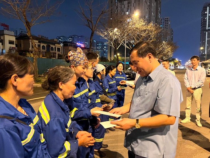 Phường Xuân Đỉnh: Thăm hỏi, động viên người lao động có hoàn cảnh khó khăn dịp Tết Bính Ngọ 2026- Ảnh 5.