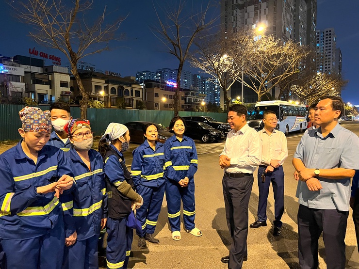 Phường Xuân Đỉnh: Thăm hỏi, động viên người lao động có hoàn cảnh khó khăn dịp Tết Bính Ngọ 2026- Ảnh 1.