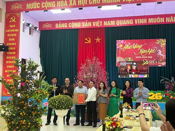 Các đồng chí Lãnh đạo xã Thiên Lộc kiểm tra, thăm, động viên các lực lượng ứng trực đêm giao thừa Xuân Bính Ngọ 2026- Ảnh 12.