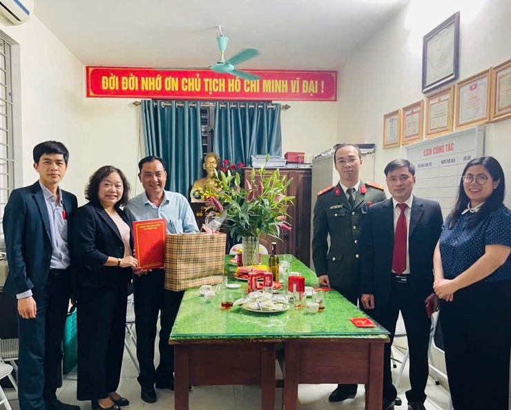 Các đồng chí Lãnh đạo xã Thiên Lộc kiểm tra, thăm, động viên các lực lượng ứng trực đêm giao thừa Xuân Bính Ngọ 2026- Ảnh 11.