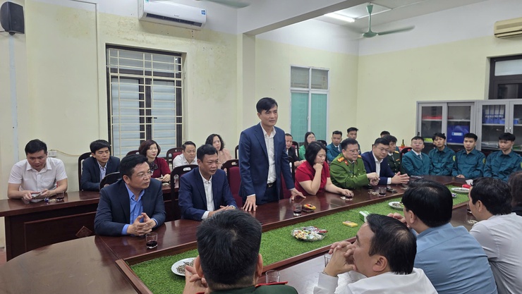 Các đồng chí Lãnh đạo xã Thiên Lộc kiểm tra, thăm, động viên các lực lượng ứng trực đêm giao thừa Xuân Bính Ngọ 2026- Ảnh 5.