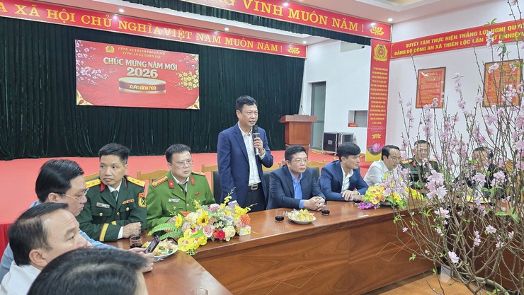 Các đồng chí Lãnh đạo xã Thiên Lộc kiểm tra, thăm, động viên các lực lượng ứng trực đêm giao thừa Xuân Bính Ngọ 2026- Ảnh 4.