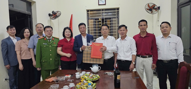 Các đồng chí Lãnh đạo xã Thiên Lộc kiểm tra, thăm, động viên các lực lượng ứng trực đêm giao thừa Xuân Bính Ngọ 2026- Ảnh 7.