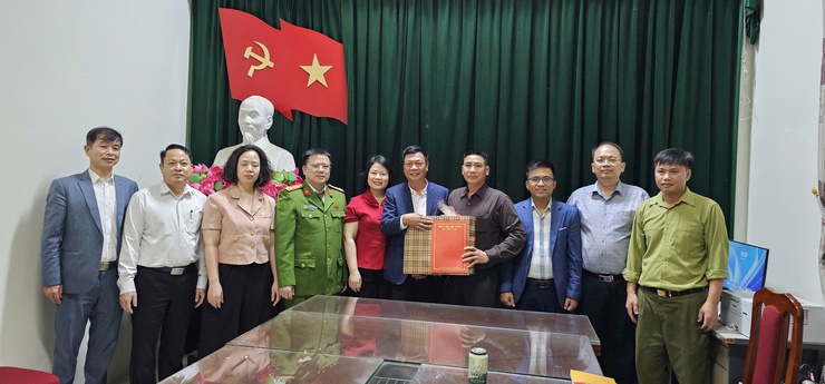 Các đồng chí Lãnh đạo xã Thiên Lộc kiểm tra, thăm, động viên các lực lượng ứng trực đêm giao thừa Xuân Bính Ngọ 2026- Ảnh 9.