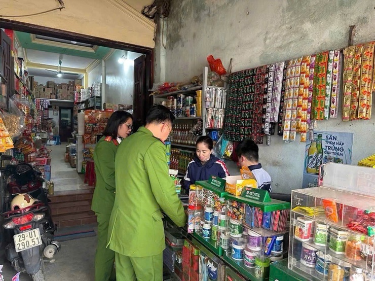 Vì một mùa xuân bình yên- Ảnh 2.