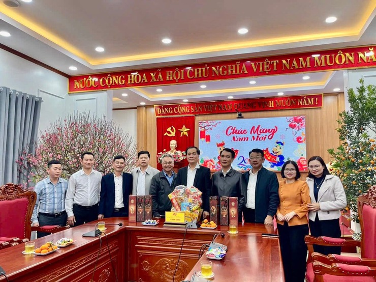 Đảng bộ xã Phúc Lộc lãnh đạo, chỉ đạo công tác chăm lo Tết Nguyên đán Bính Ngọ 2026 cho cán bộ, đảng viên và nhân dân- Ảnh 1.