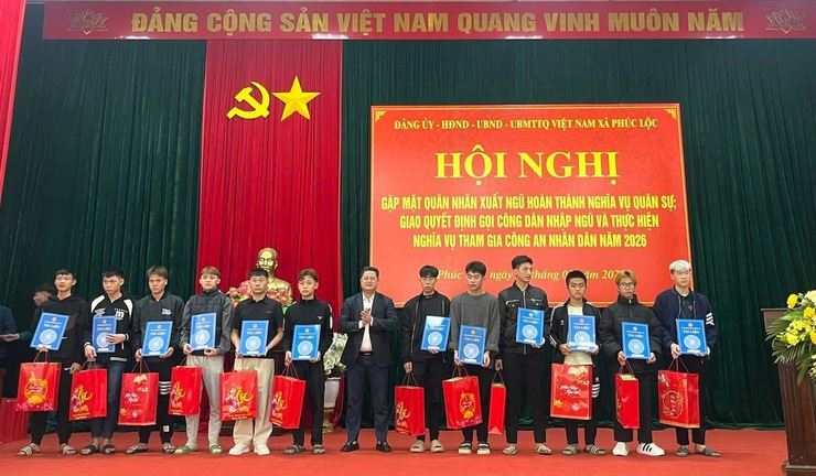 Đảng bộ xã Phúc Lộc lãnh đạo, chỉ đạo công tác chăm lo Tết Nguyên đán Bính Ngọ 2026 cho cán bộ, đảng viên và nhân dân- Ảnh 3.