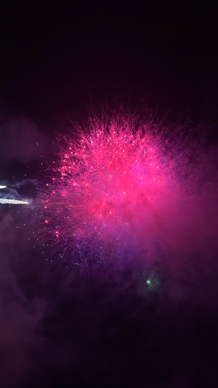 Đêm pháo hoa rực rỡ chào đón năm mới tại phường Chương Mỹ- Ảnh 7.