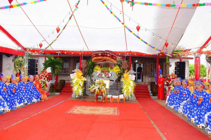 Gìn giữ và phát huy những giá trị văn hóa qua các lễ hội truyền thống trên địa bàn phường Tùng Thiện- Ảnh 1.